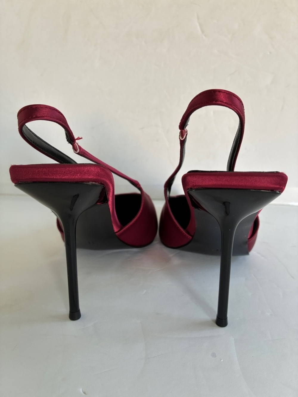 Women's Red Satin Slingback Pointed-Toe Pump Stiletto Heel Shoes Size 11 NEW - Picture 6 of 9
